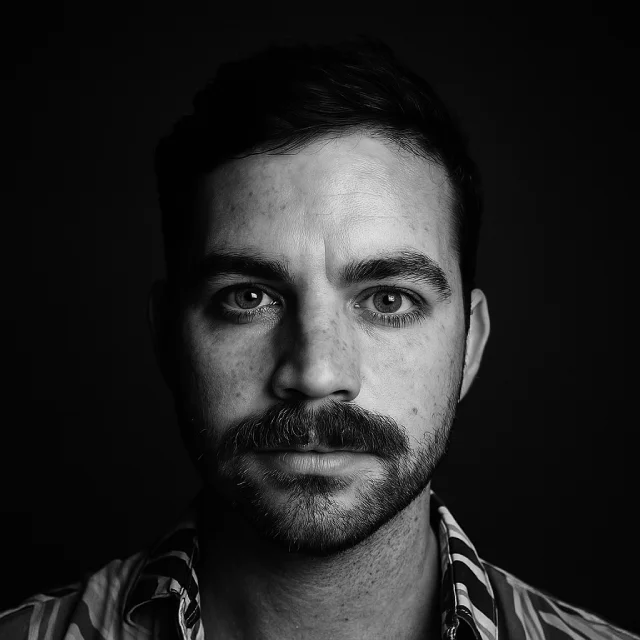 Headshot of Alejandro Hillary
